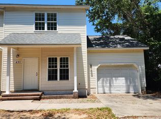 431 Womble St, Oak Island, NC 28465