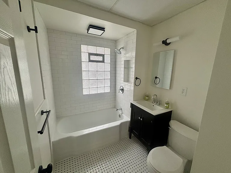 14223 Athens Ave — Photo 2