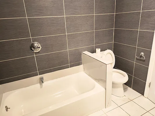 Rented by Virtual Real Estate | media 4