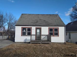 3925 S 35th St, Omaha, NE 68107