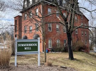 1 Russell St APT 2, Middletown, CT 06457