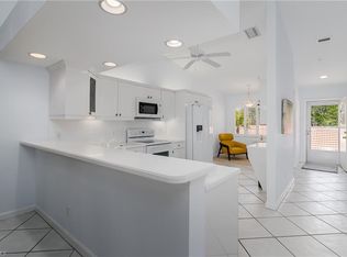 6660 Beach Resort DR #16, NAPLES, FL 34114