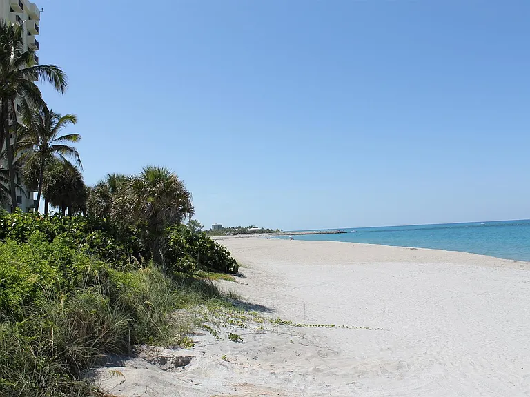 1120 Ocean Dunes Cir — Photo 48