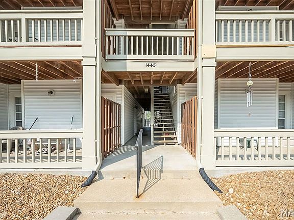 2nd image of 1445 Whispering Creek Dr APT E