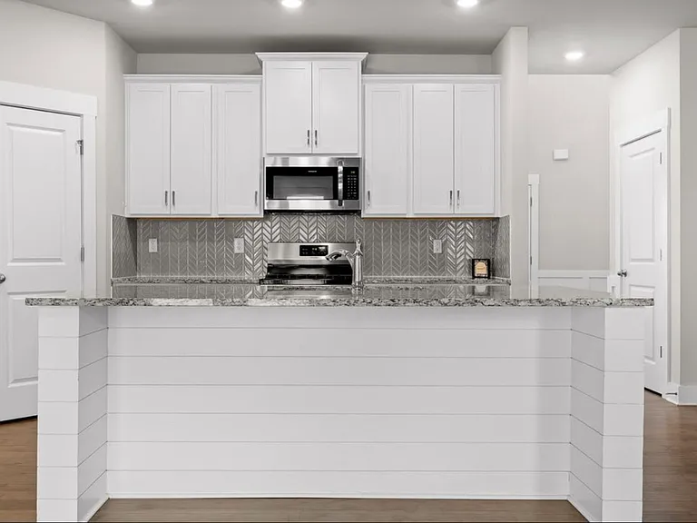 4787 Wellesley Dr — Photo 17
