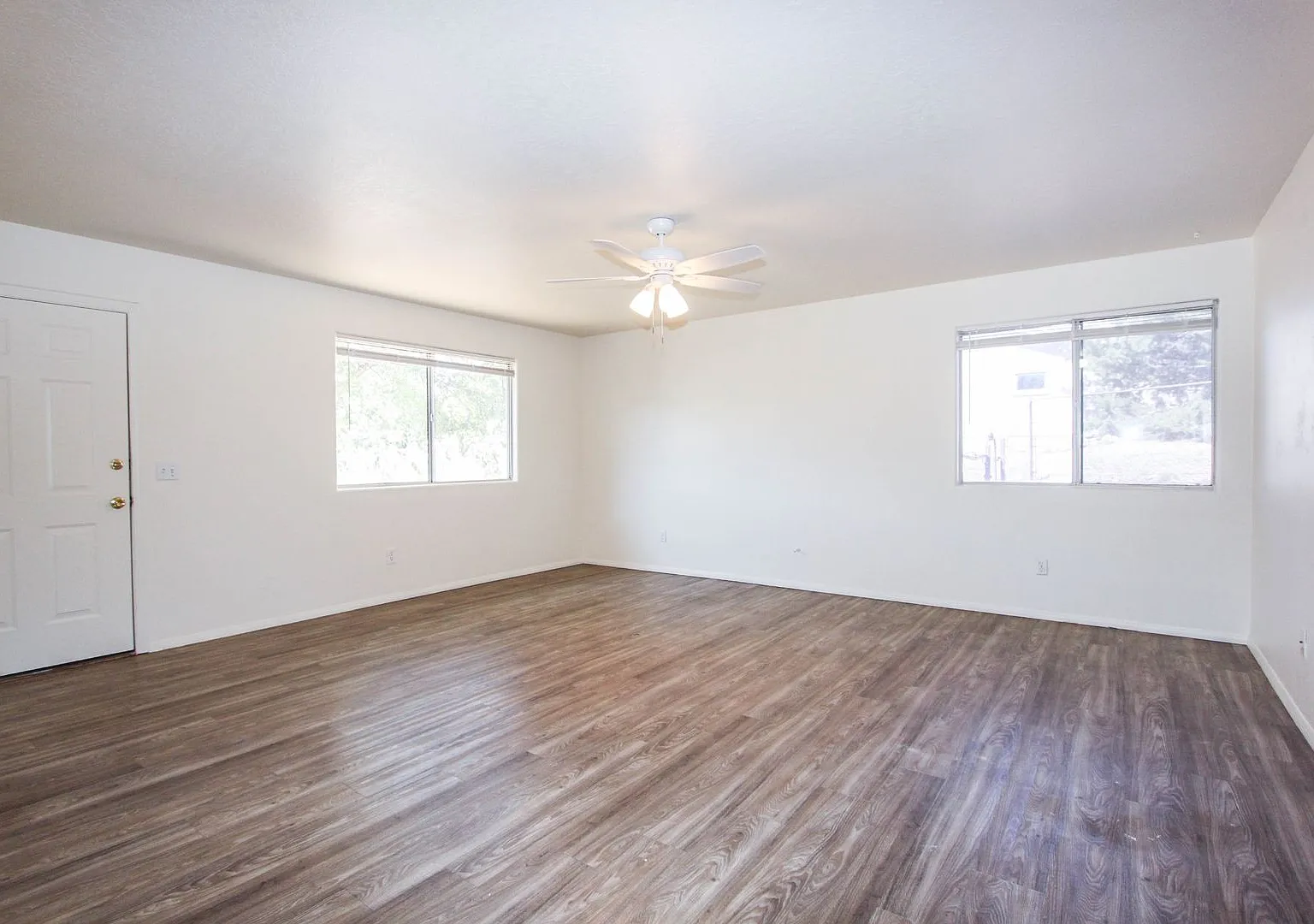 7100 E. Spouse Drive — Photo 2