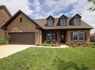 153 Oxford Dr #80, Mooresville, NC 28115