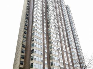 525 W Hawthorne Pl APT 508, Chicago, IL 60657