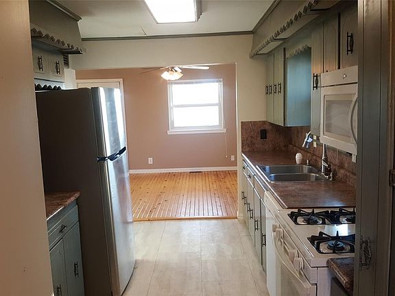 5th image of 23709 E 105th St S