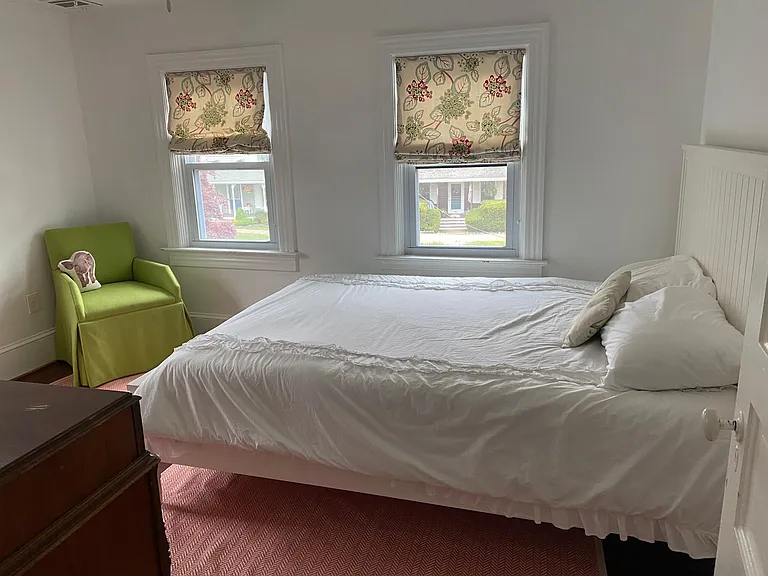 2nd floor front bedroom with queen