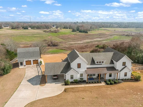 7323 River Ridge Dr, College Station, TX 77845