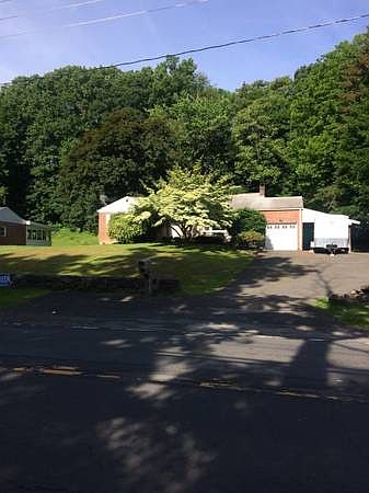 1st image of 140 Quassaick Ave