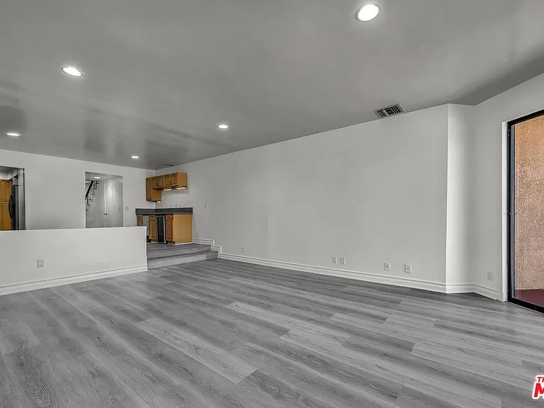 7301 Vista Del Mar Ave #A103 — Photo 14