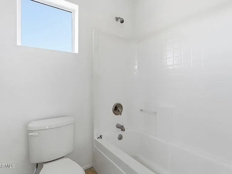 1166 E Stottler Dr — Photo 24