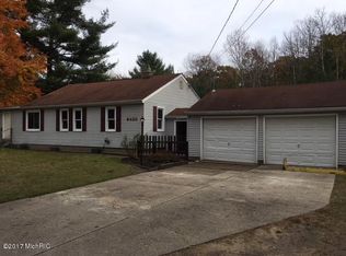 9420 Silver Creek Rd, Whitehall, MI 49461