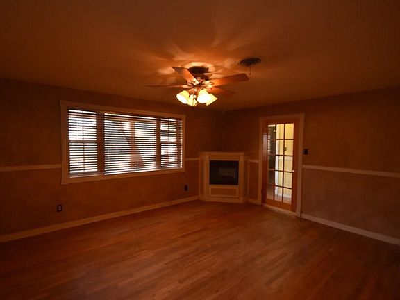 4th image of 878 N Lydia St