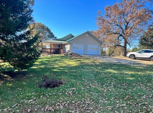 3074 New Hope Rd, Fordland, MO 65652