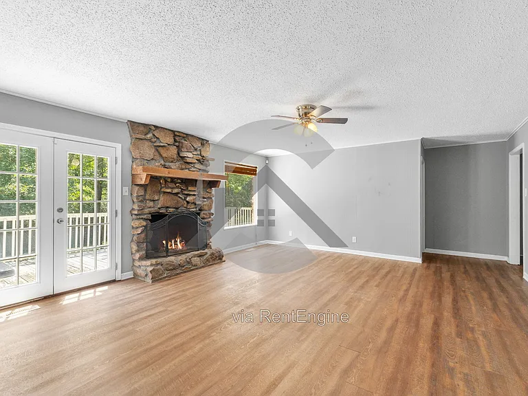 108 Robin Ln — Photo 8