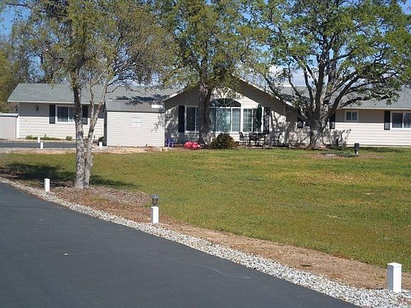 3rd image of 44451 Dove Ct