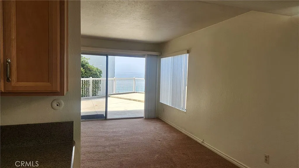 2 bed, 1221 sqft, $4,350 — Photo 3