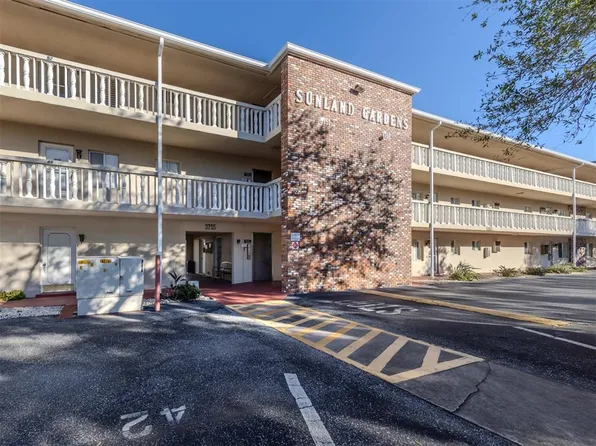 3755 S School Ave APT 54, Sarasota, FL 34239