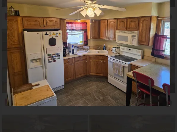 5800 S Honey Creek Dr #5802, Milwaukee, WI 53221