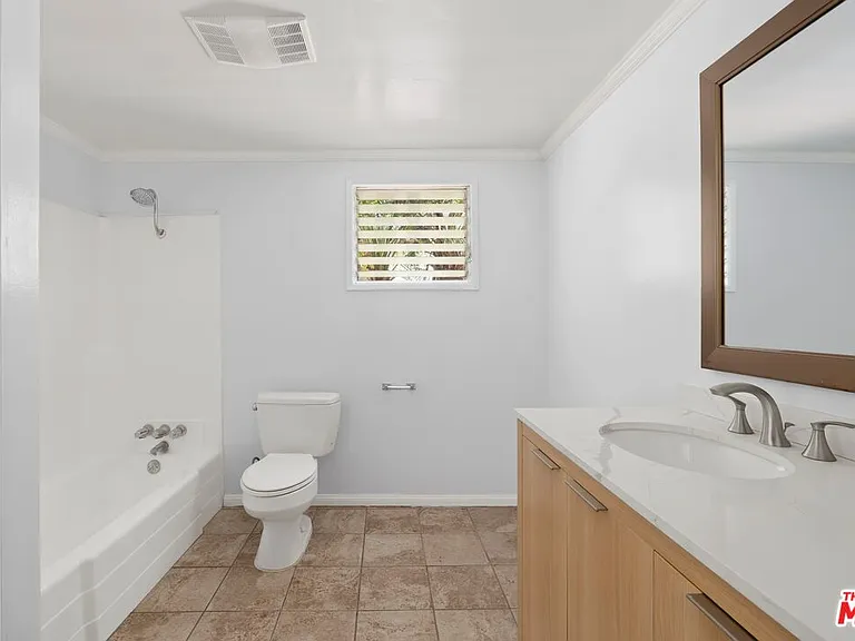 2980 Haddington Dr — Photo 23