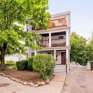 304-306 Cummins Hwy #3, Roslindale, MA, 02131