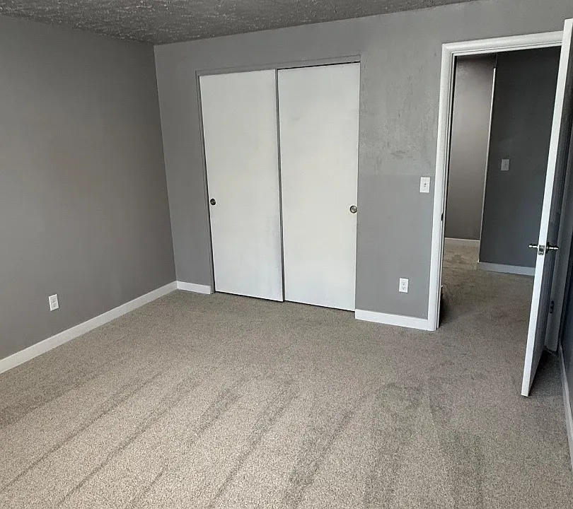 750 S Queens Guard Way #3