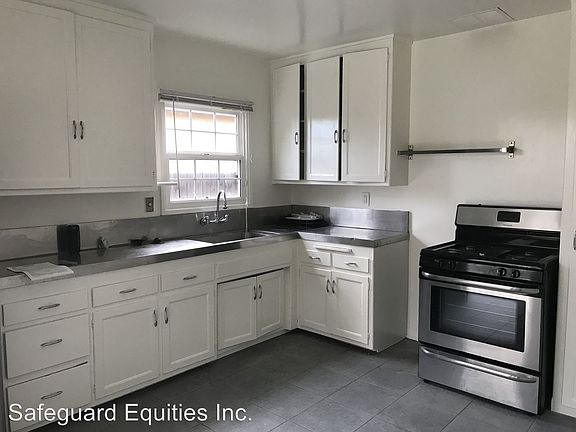 3rd image of 5522 Graywood Ave