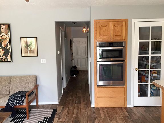 Looking towards entrance from living room