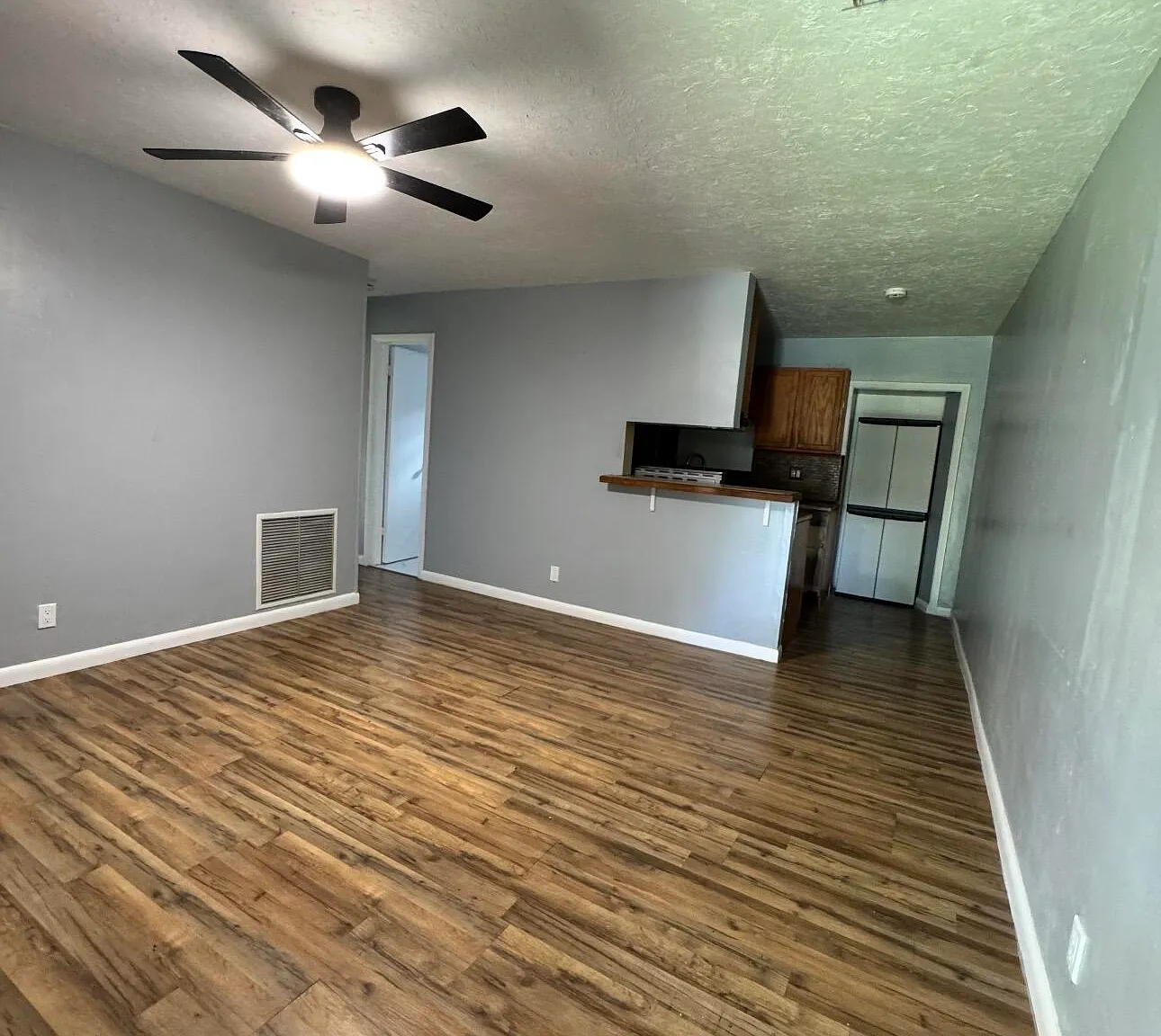 2 bed, 1.0 bath, 1010 sqft, $1,950 — Photo 3