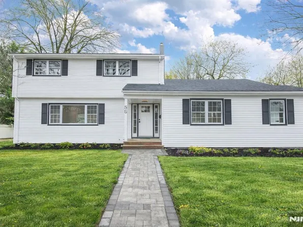 56 Manor Rd, Harrington Park, NJ 07640