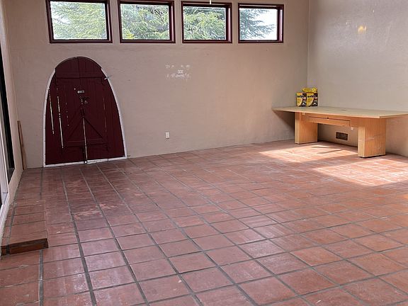 4th image of 1308 Petal Way