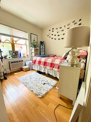 Rented by Bond New York | media 3