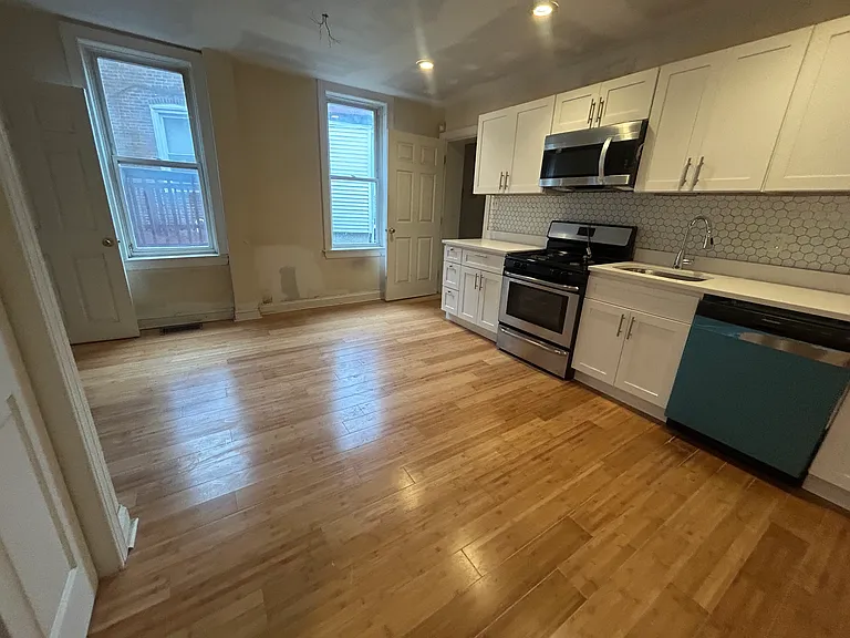 4163 Ridge Ave #1A — Photo 12