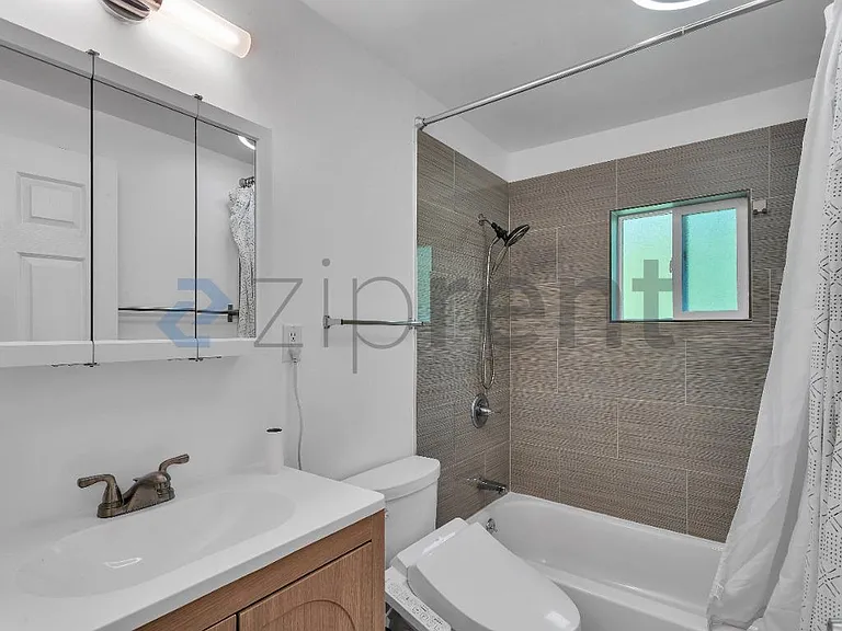 9834 Lawlor St — Photo 11