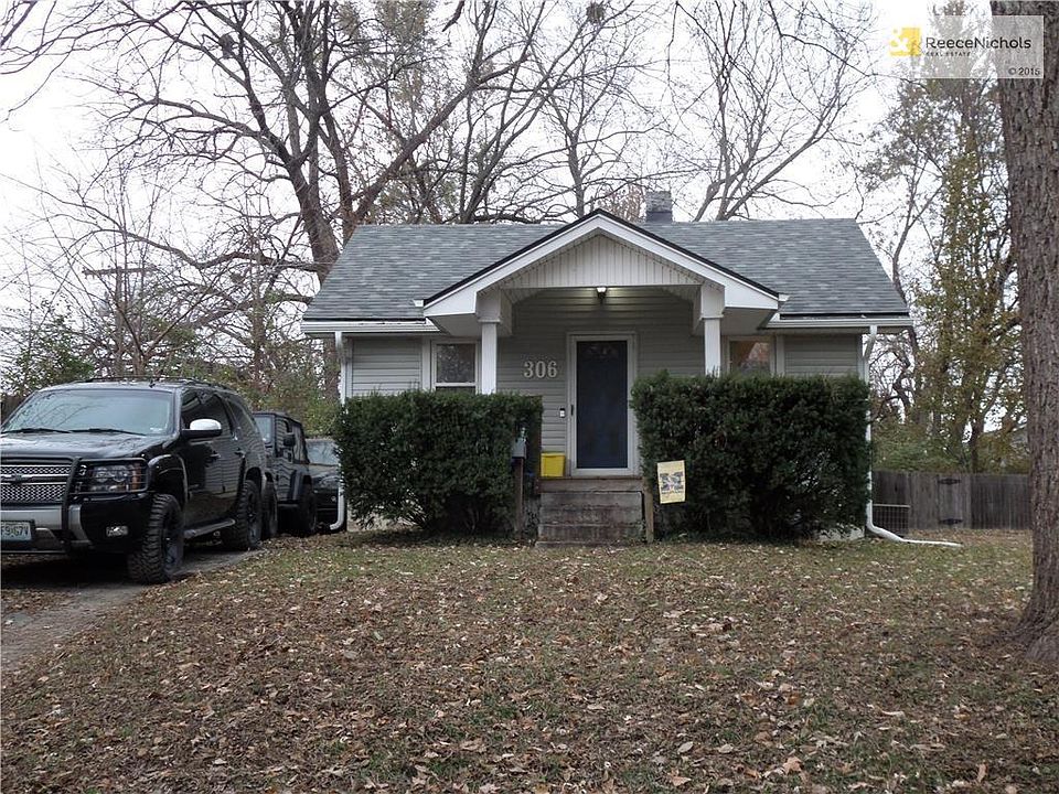 1st image of 306 W 81st Ter