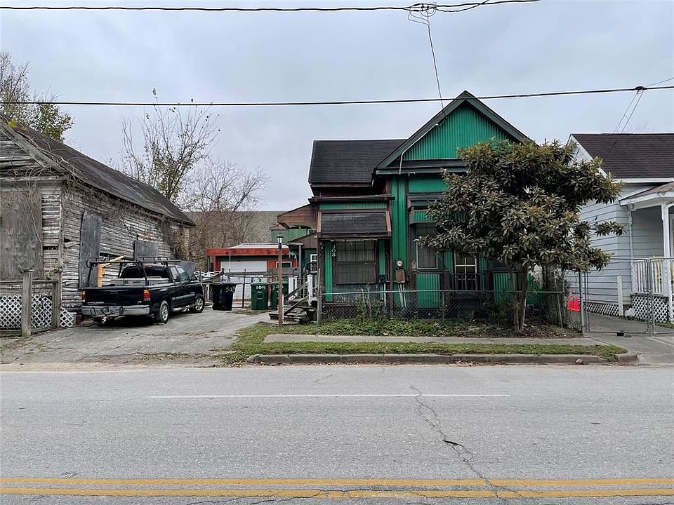 2nd image of 308 Hogan St