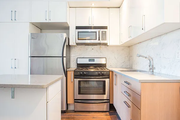 Rented by Twyford Real Estate | media 15