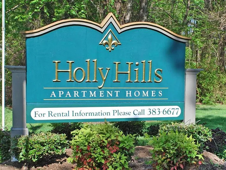 Holly Hills — Photo 20