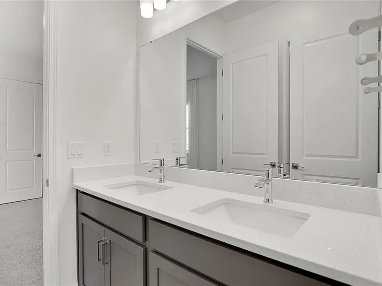 13589 McMillan Dr — Photo 21