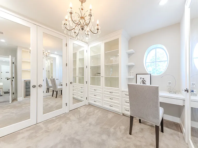 325 W Bellevue Dr — Photo 42