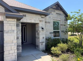 1452 Lake Ridge Dr, Brenham, TX 77833