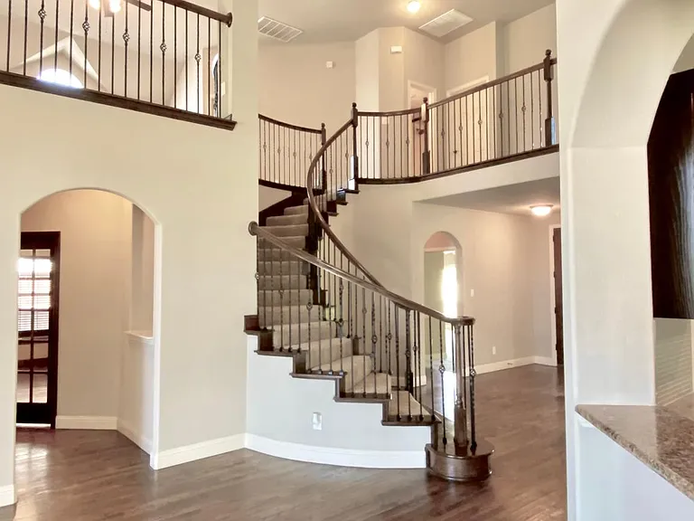 3052 Aerial Dr — Photo 9