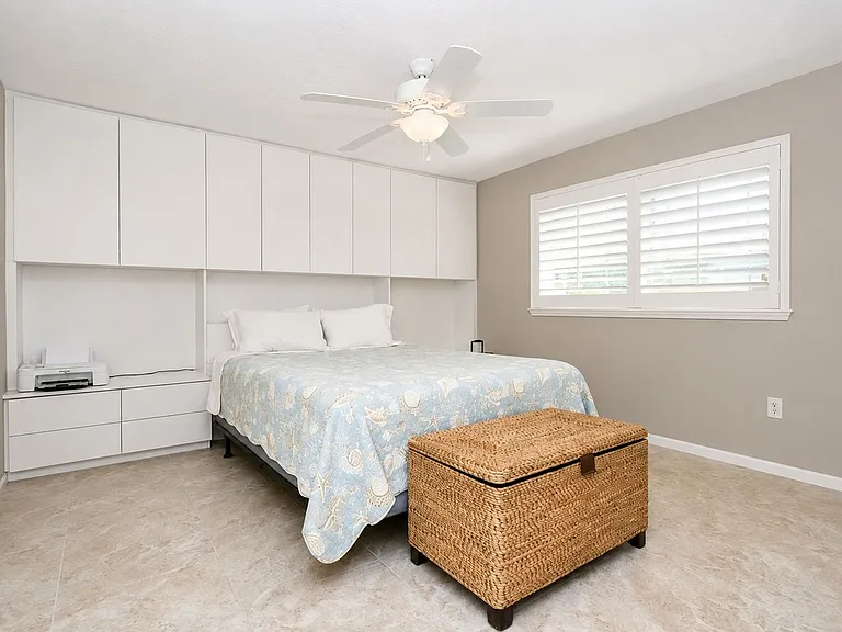 2876 Captiva Dr — Photo 14