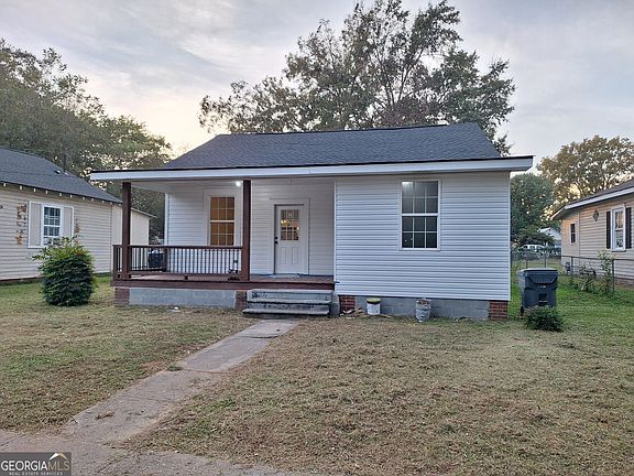 2nd image of 233 3rd St