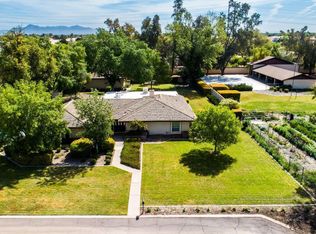 221 S Ranchos Legante Dr, Gilbert, AZ 85296