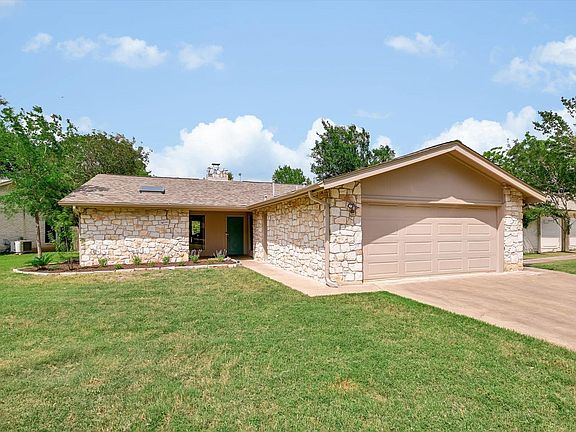 2nd image of 4806 Canyonbend Cir
