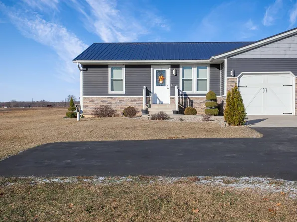 4490 N 100th Rd E, Howe, IN 46746